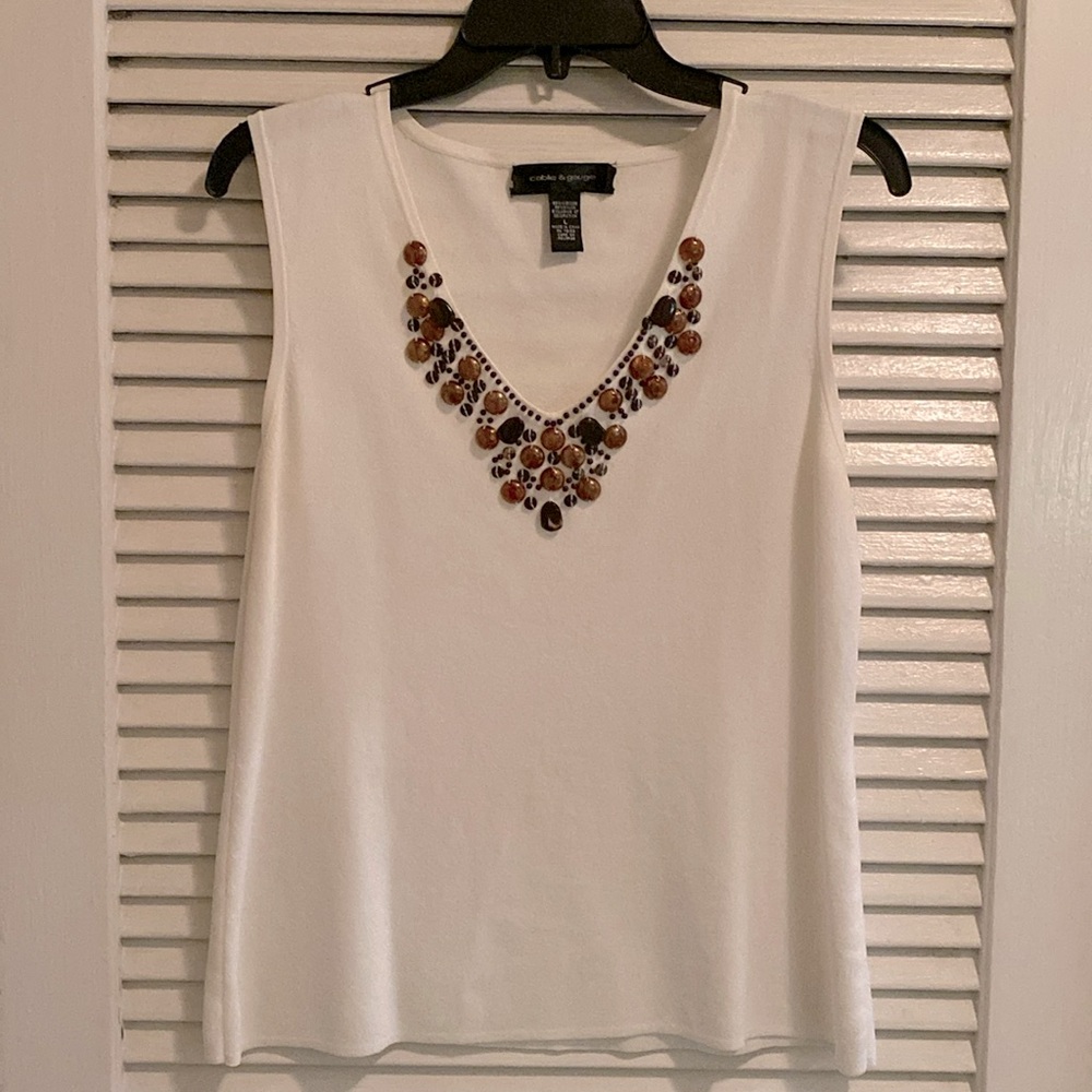 Cable & Gaige - Beaded V-Neck Sleeves Top Sz L